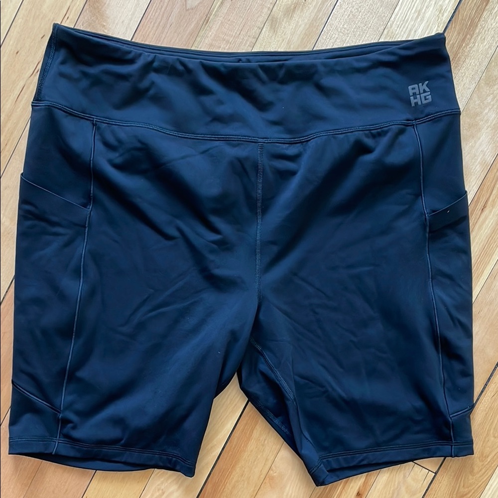 AKHG Train Tech Shorts